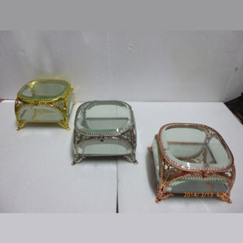 heavy gauge clear glass jewellery box in chrome